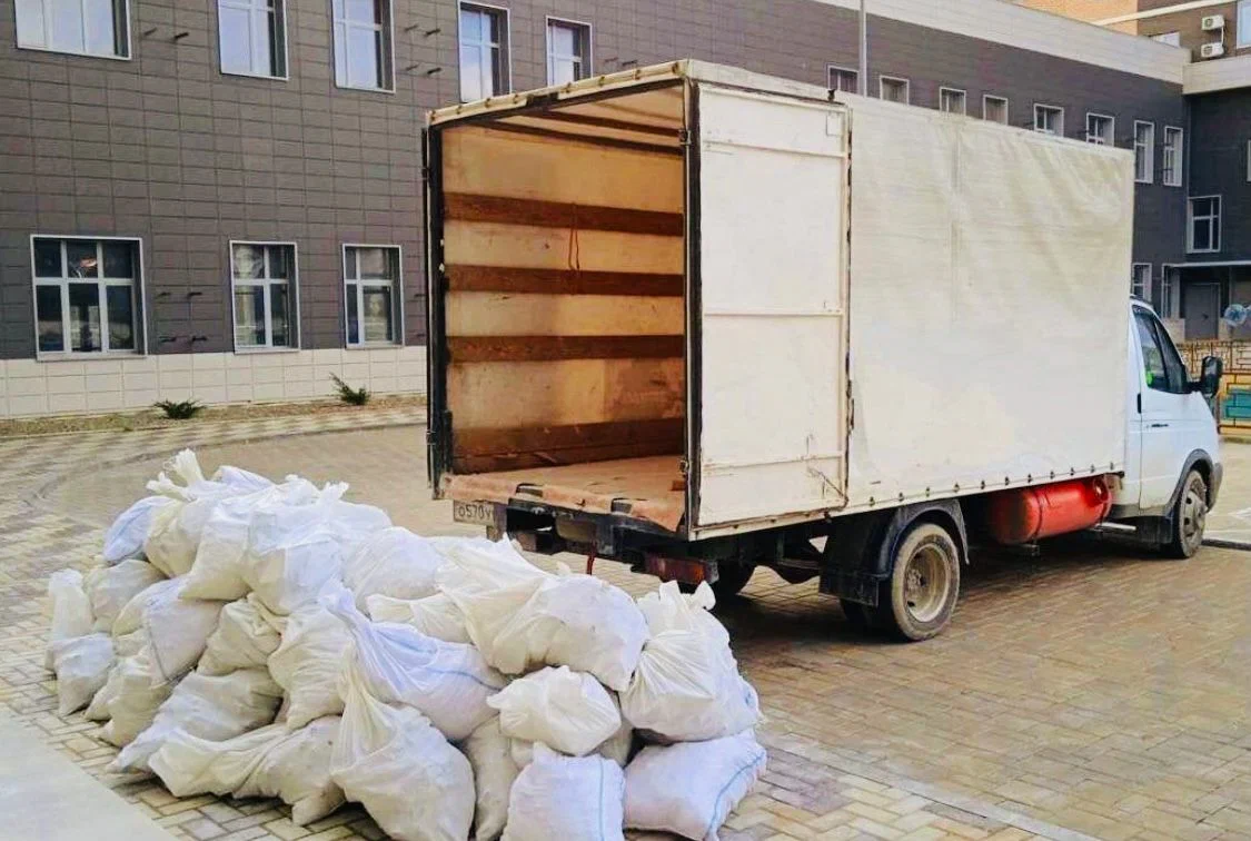 Вывоз строительного мусора из новостроек в Отрадном в октябре